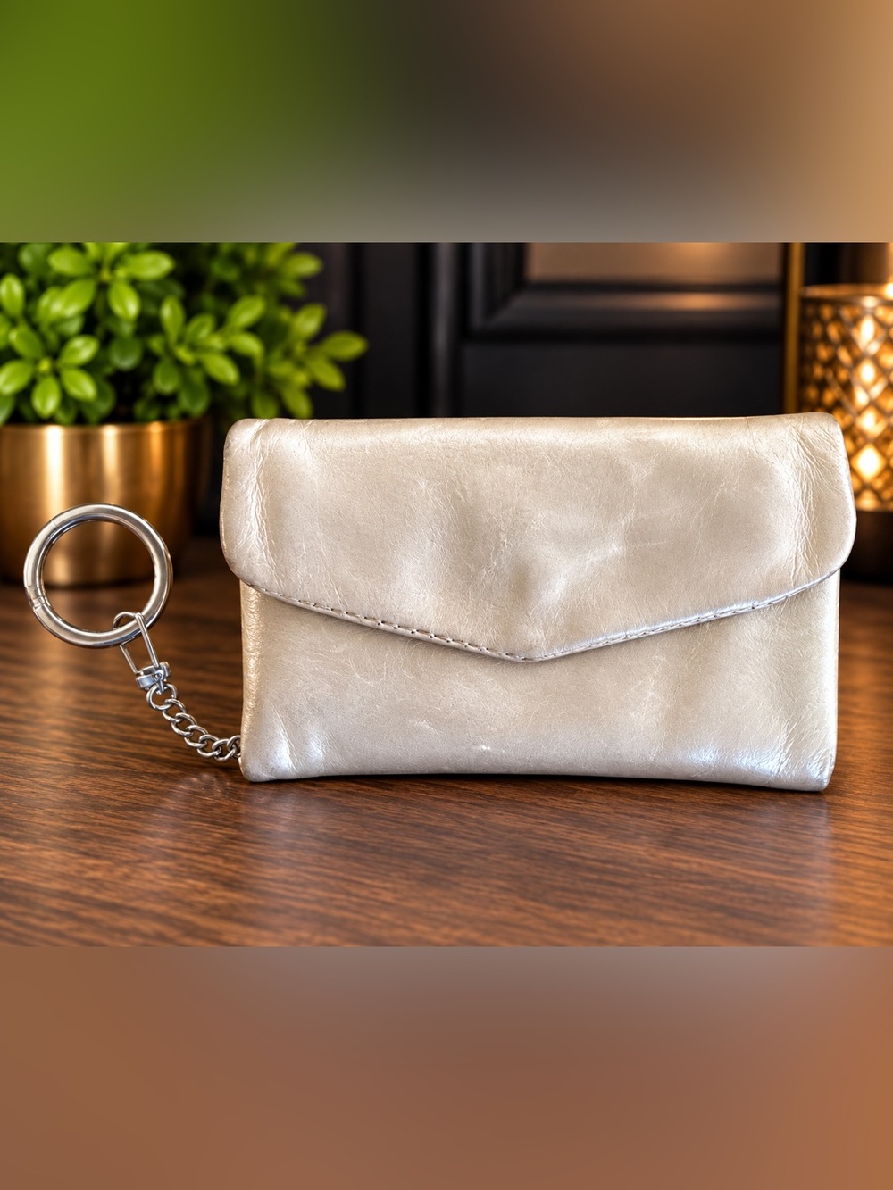 Women’s Metallic Cream Envelope Crossbody Bag